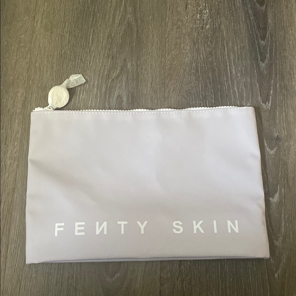 Fenty Skin Cosmetic Bag in Light Gray NIP